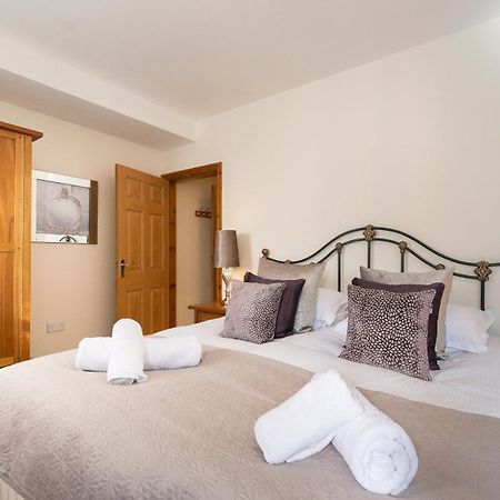 Wolfen Mill Villa Chipping Habitación foto